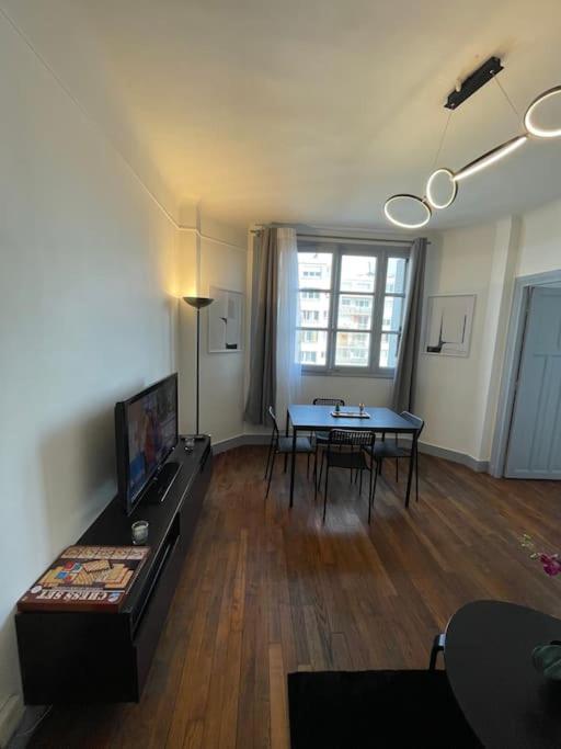 Profitez Du Calme De Courbevoie La Defense Apartment ภายนอก รูปภาพ